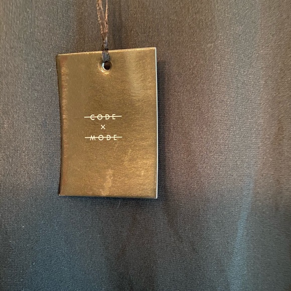 CodexMode Double-V Bodysuit- Medium - Picture 6 of 9